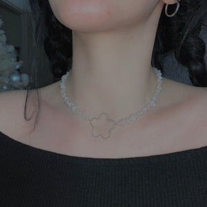 Daisy rose quartz necklace